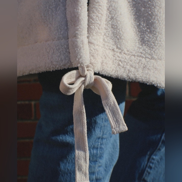 Cloud Nine Sherpa Jacket - Picture 3 of 5